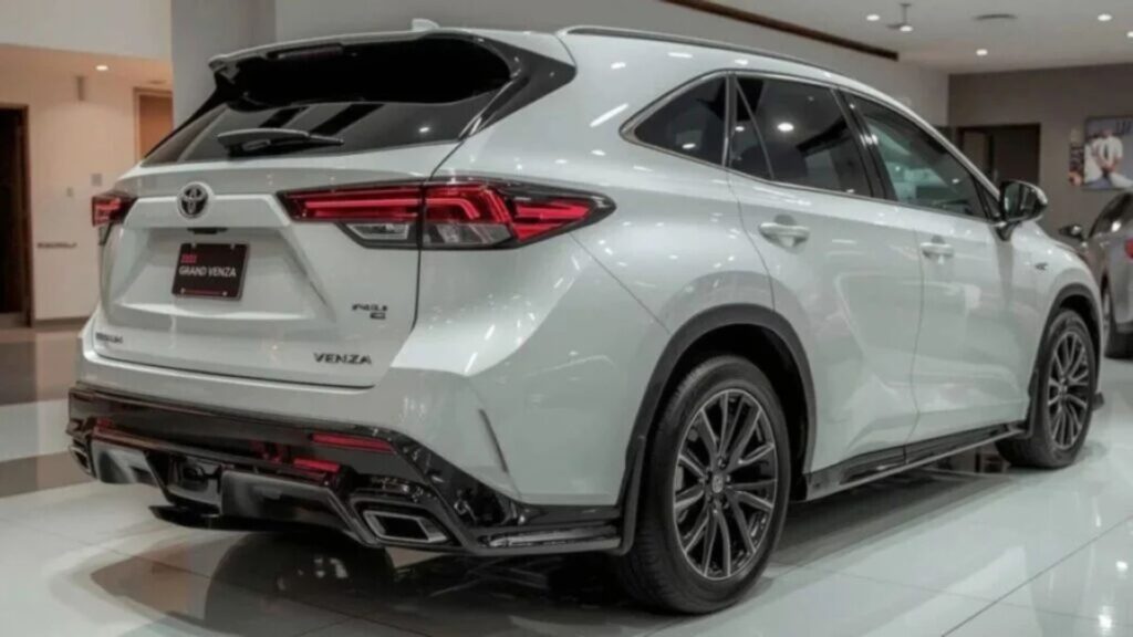 Toyota Venza 2026 Revealed: 219HP Hybrid AWD, Panoramic Glass Roof & Exceptional Fuel Efficiency